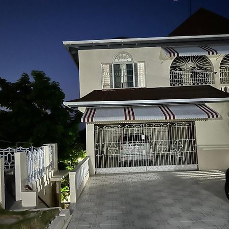 Goldenview Guesthouse Ocho Rios Zewnętrze zdjęcie