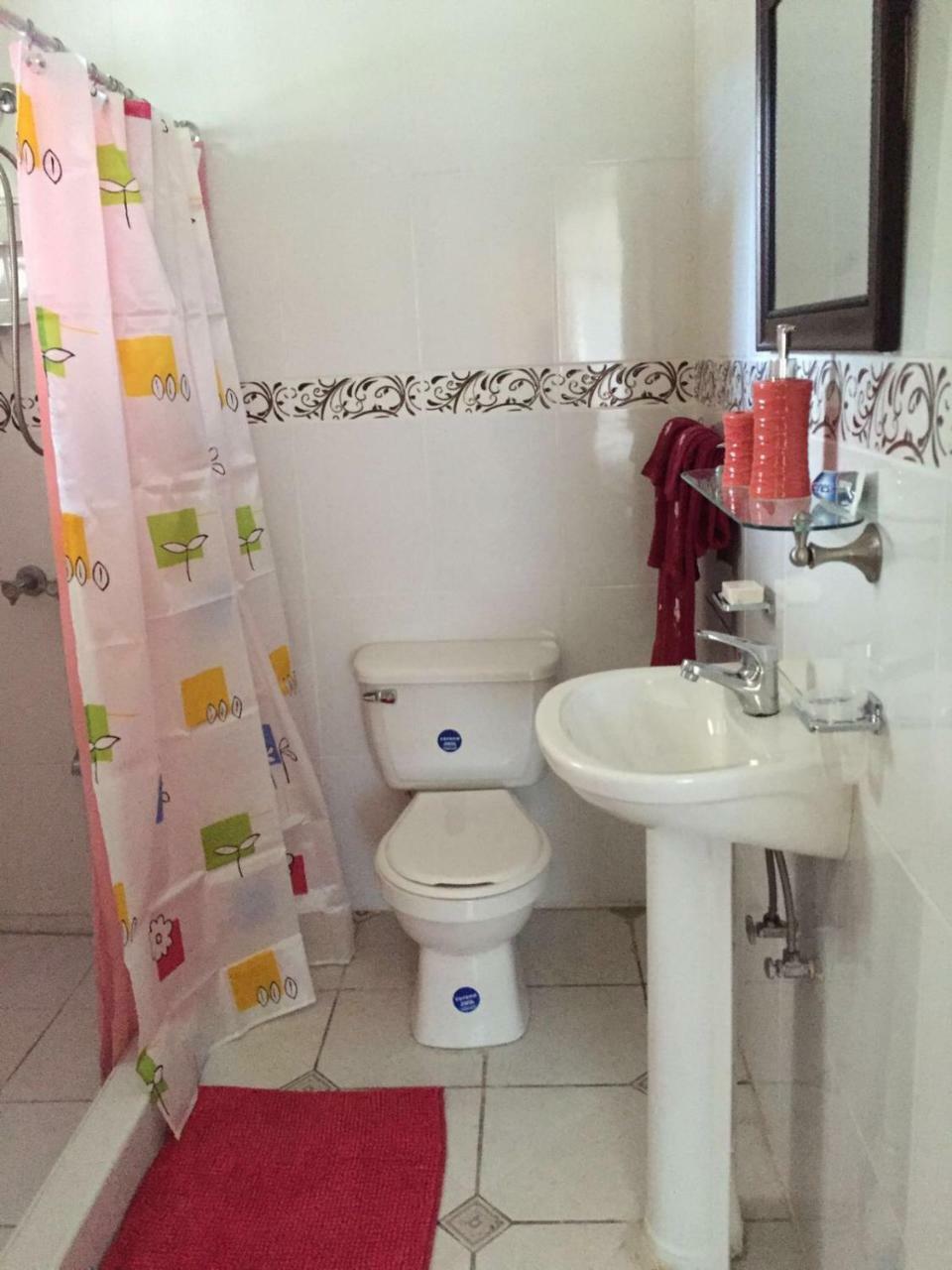 Goldenview Guesthouse Ocho Rios Zewnętrze zdjęcie