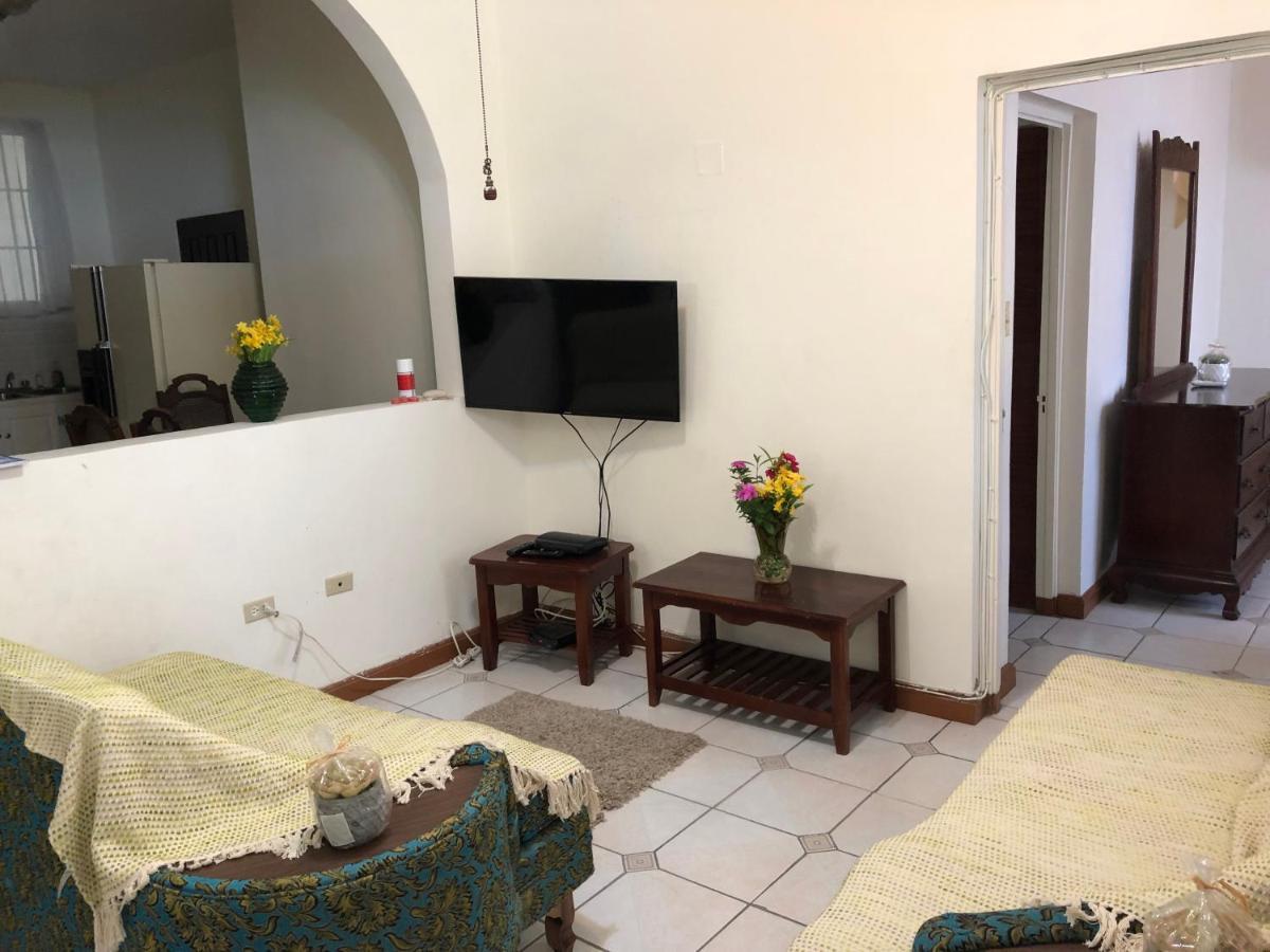 Goldenview Guesthouse Ocho Rios Zewnętrze zdjęcie
